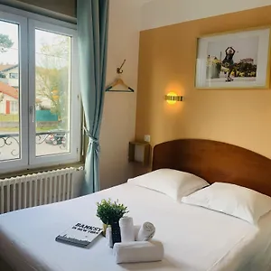  Otel Fine